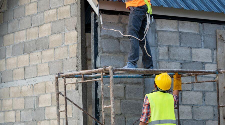 Expert Emergency Roof Repairs services in Paris, MS